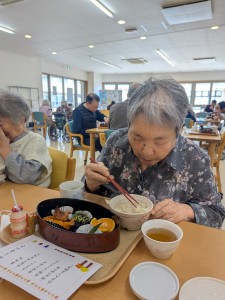 秋のおもてなし弁当